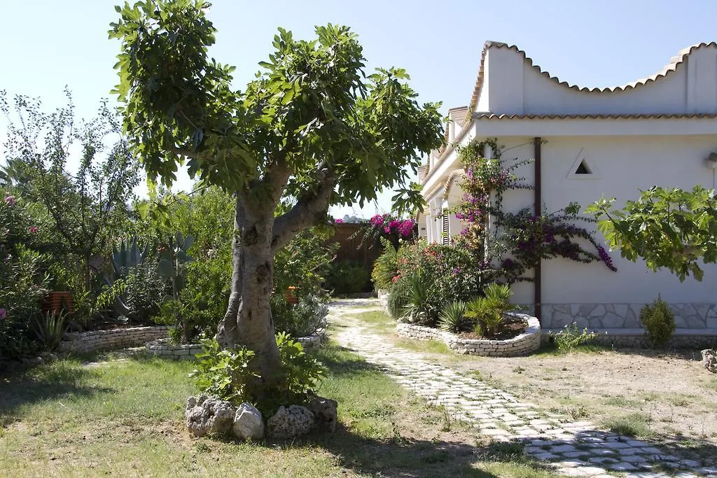 Oasi Beach Hotel-1