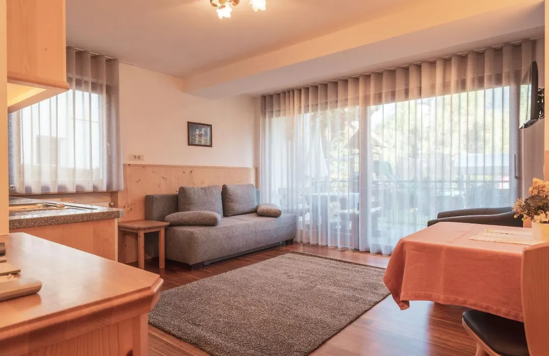 Garni Residence Trocker-1