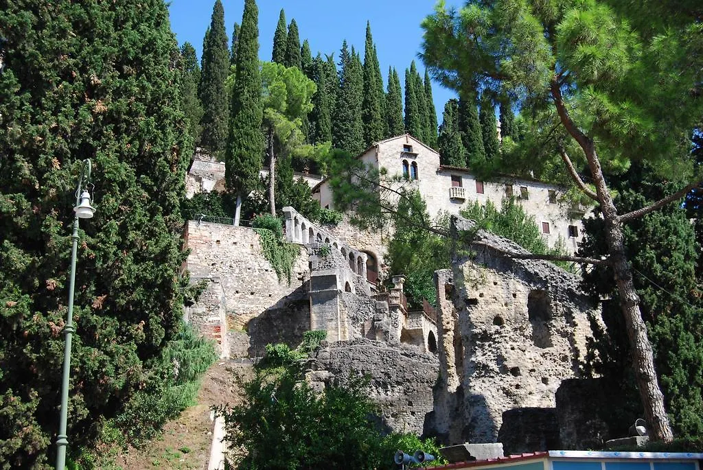 Residenza San Faustino-1