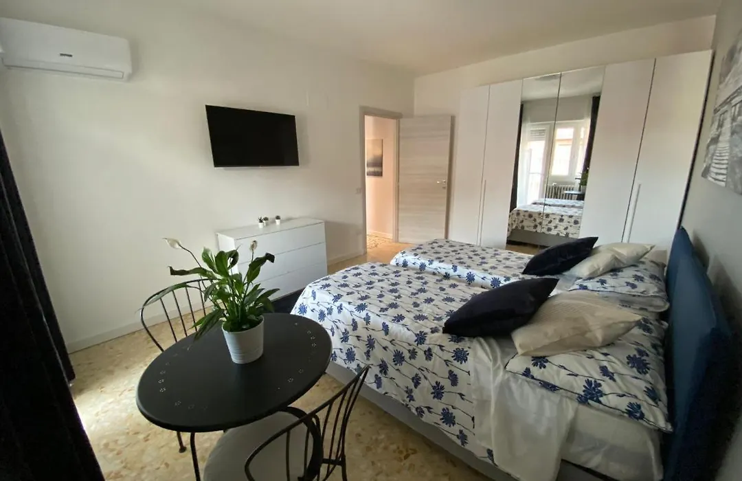 Ytha Housse Roma Centro-1