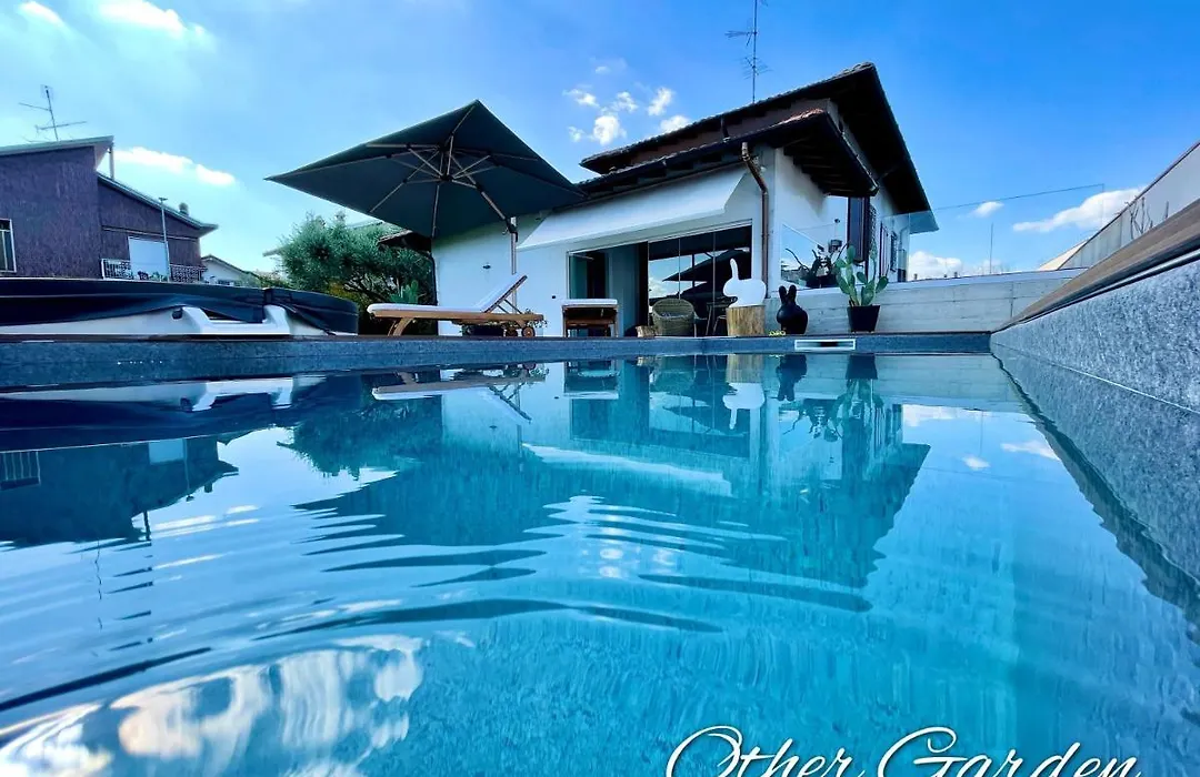 Other Garden - Luxury Bed And Breakfast-1