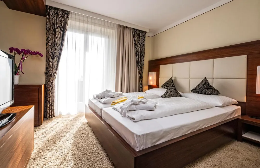 Sporthotel Fichtenhof-1