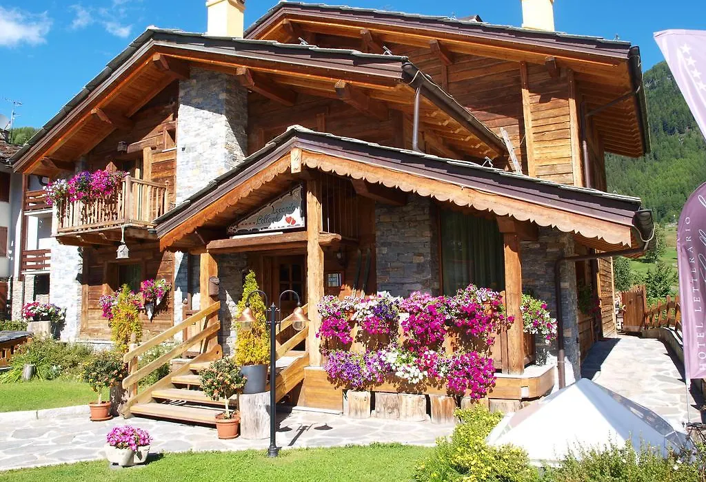 Hotel Letterario Locanda Collomb-1