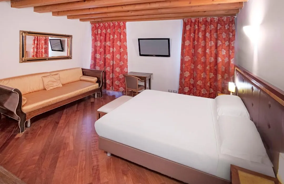 City Centre Rooms And Apartments-1