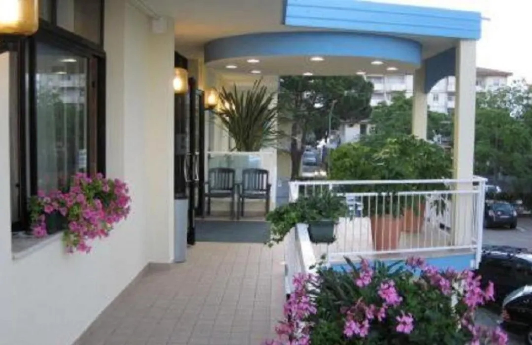 Hotel Condor-1