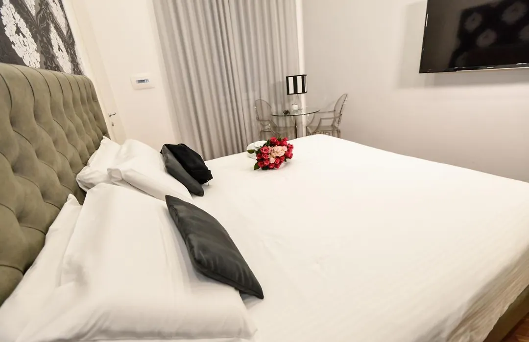 Navona Vita Suites-1