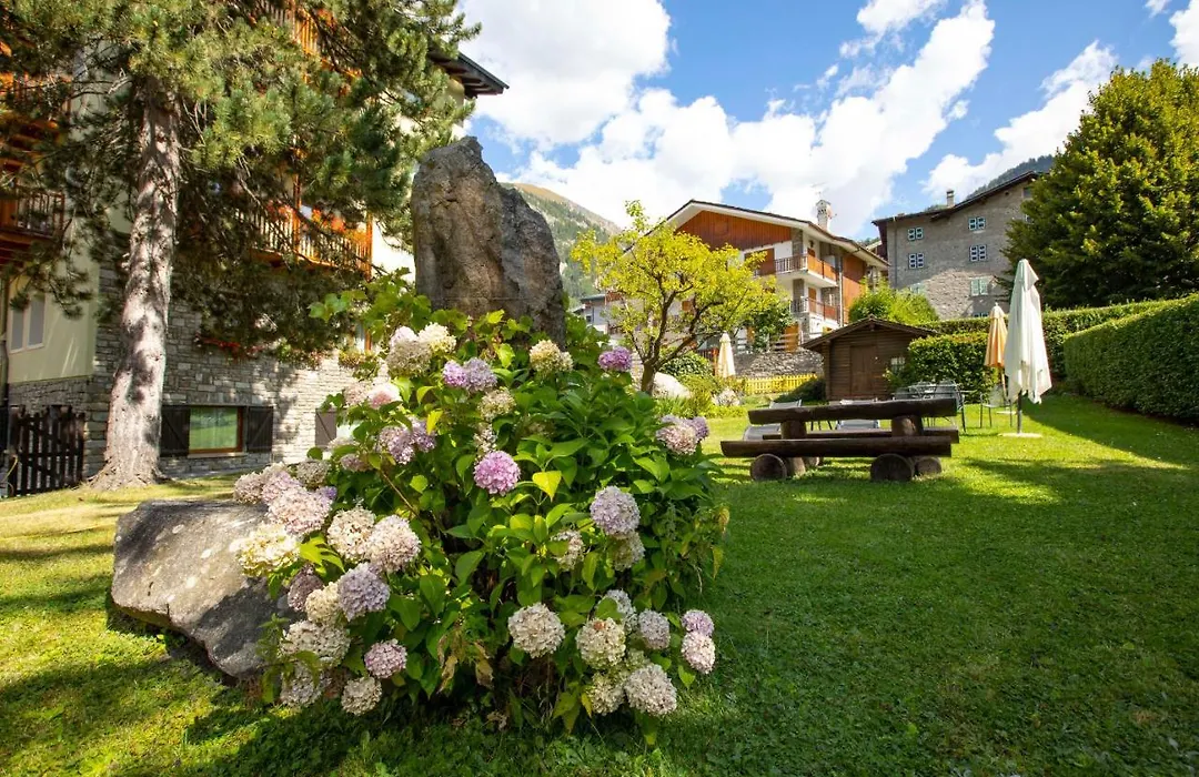 Hotel Crampon-1