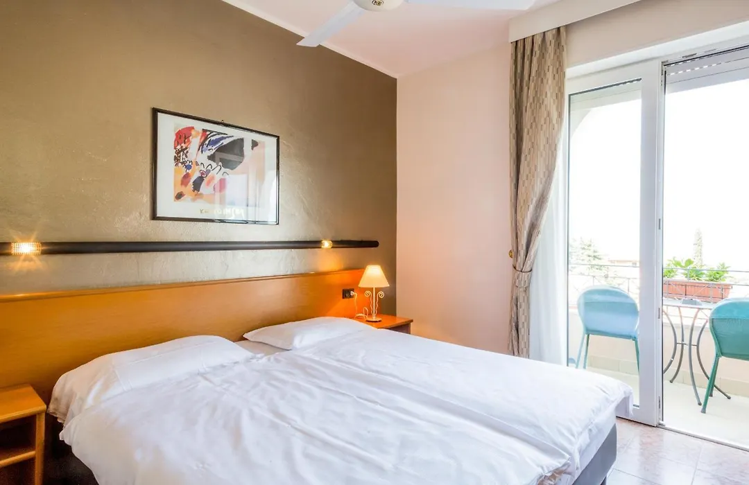 Hotel Pace-1