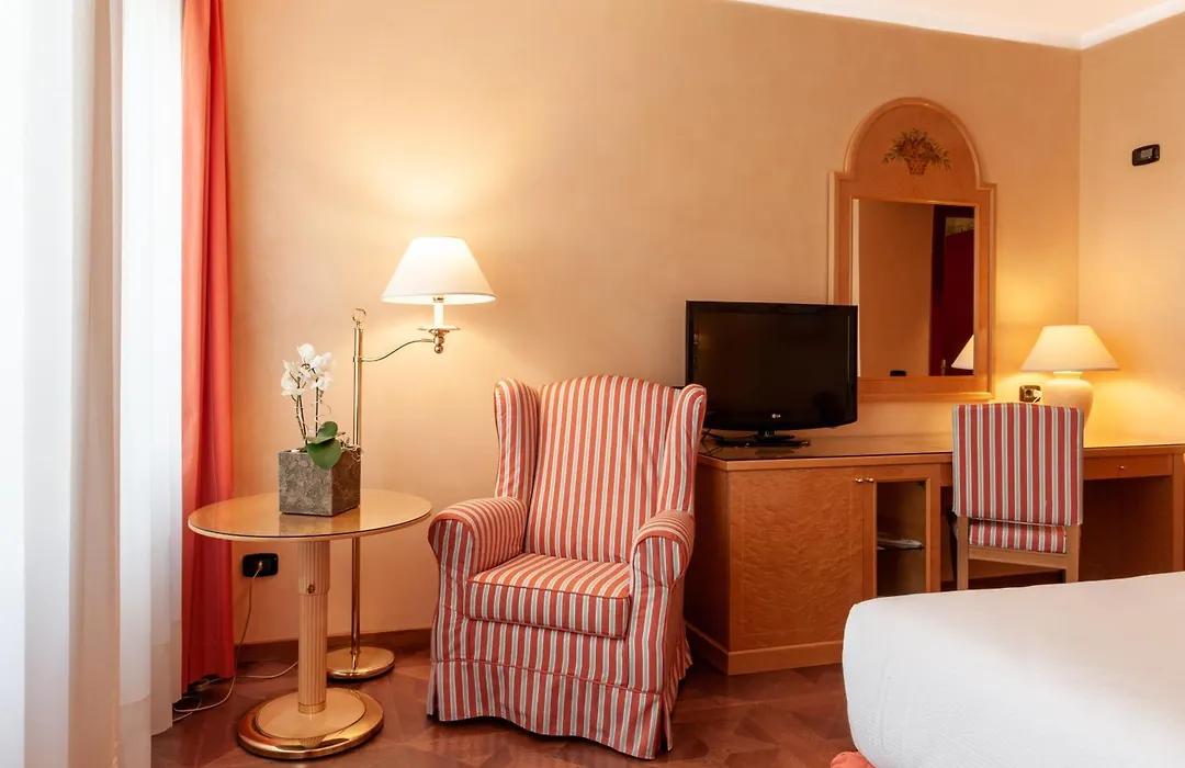 Agora' Palace Hotel-1