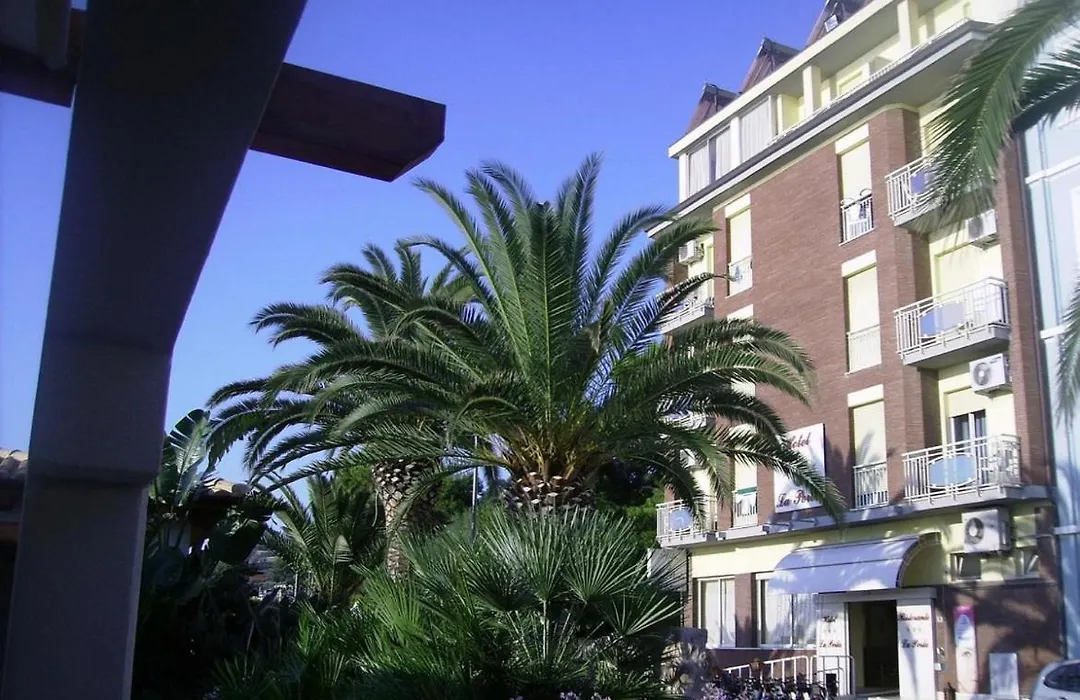 Hotel La Perla-1