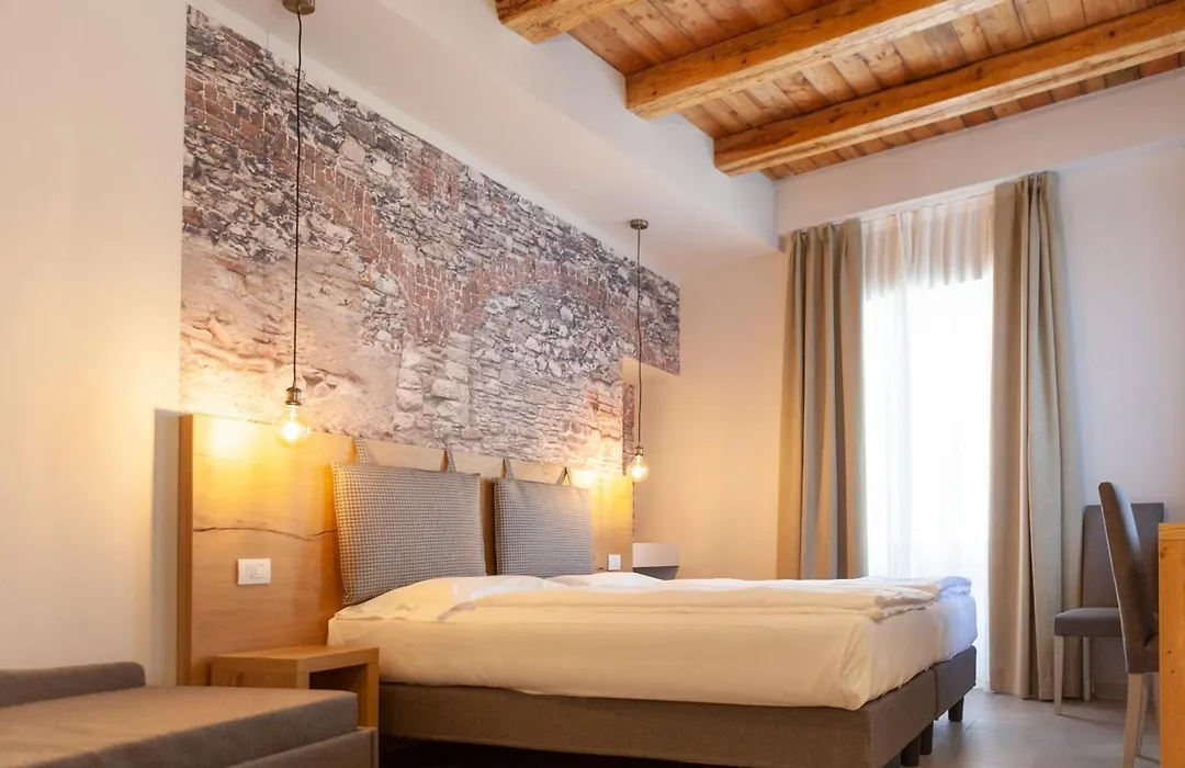 epOche Hotel Zanella 1889-1