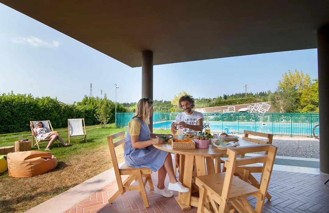 Gabanel Bike Hostel And B&B-1