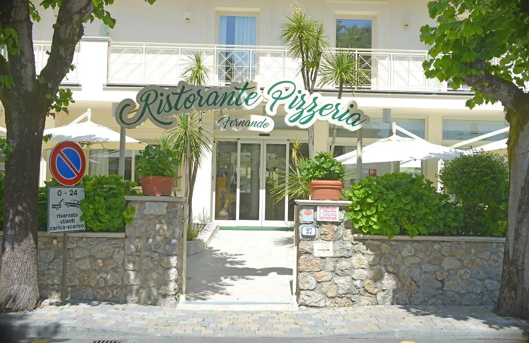 Hotel Pigalle-1