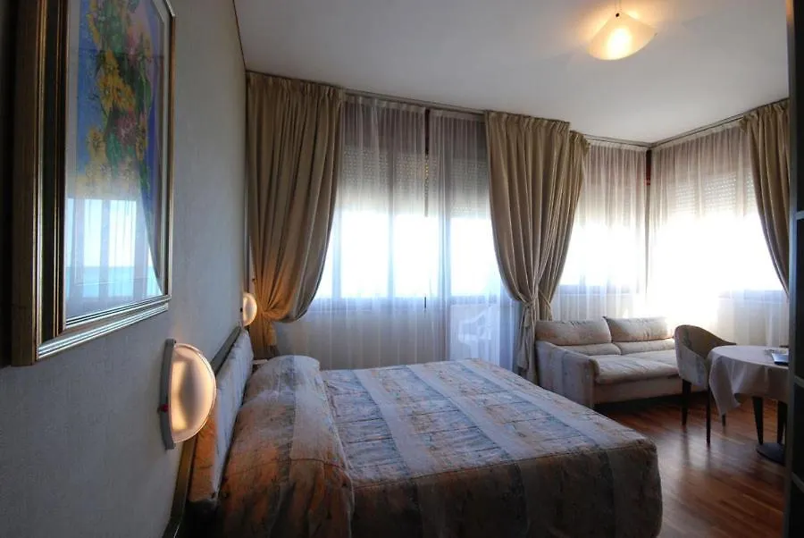 Hotel Bristol-1