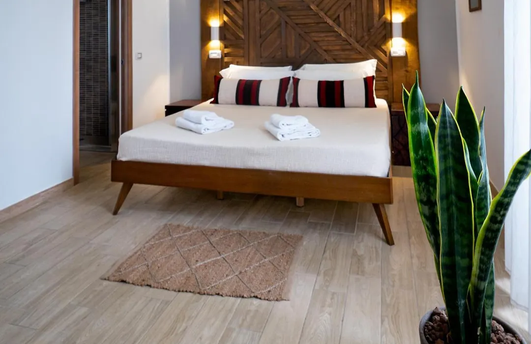 Adventor Eco-Suites-1