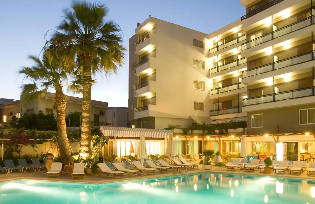 Best Western Plus Hotel Plaza-1