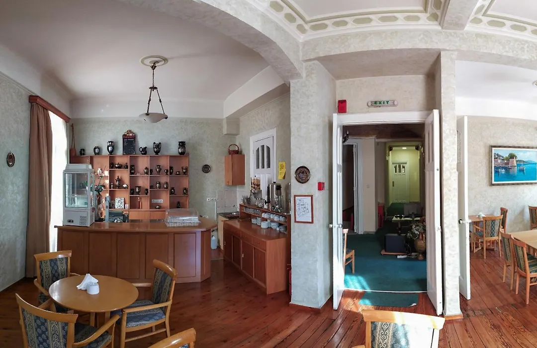 Cecil Hotel-1