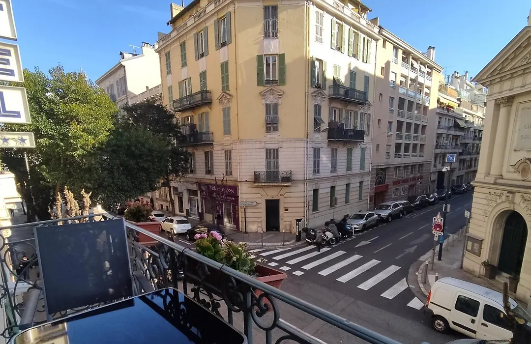 Hotel Parisien-1