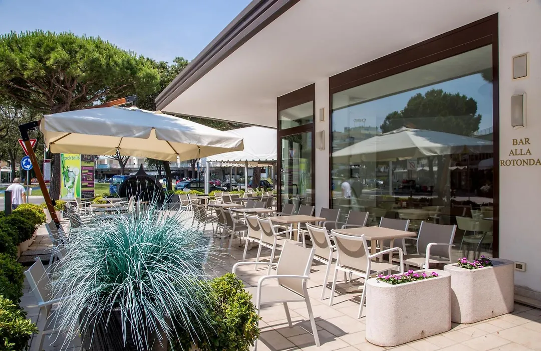 Hotel Alla Rotonda-1