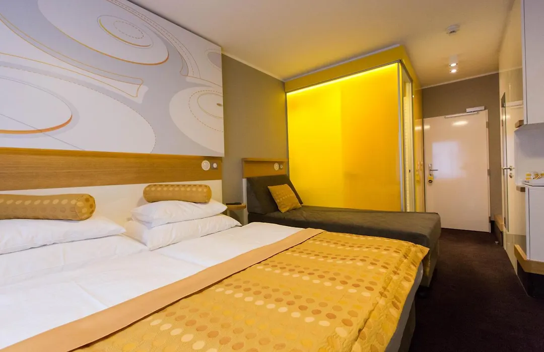 Hotel Golf Prague-1