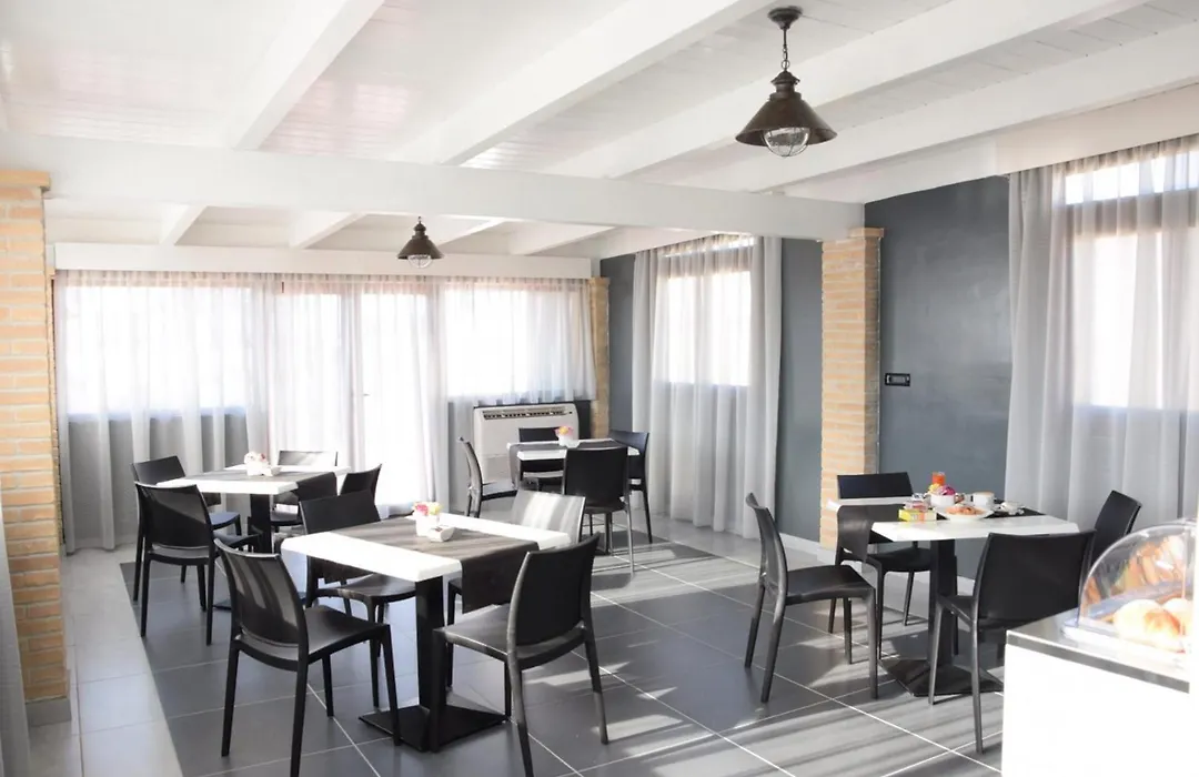 Fly Boutique Hotel-1