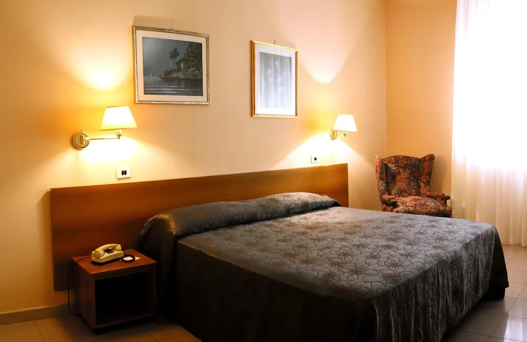 Hotel Plaza-1