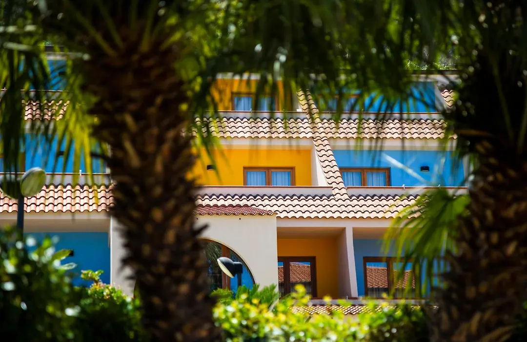Tropis Hotel-1