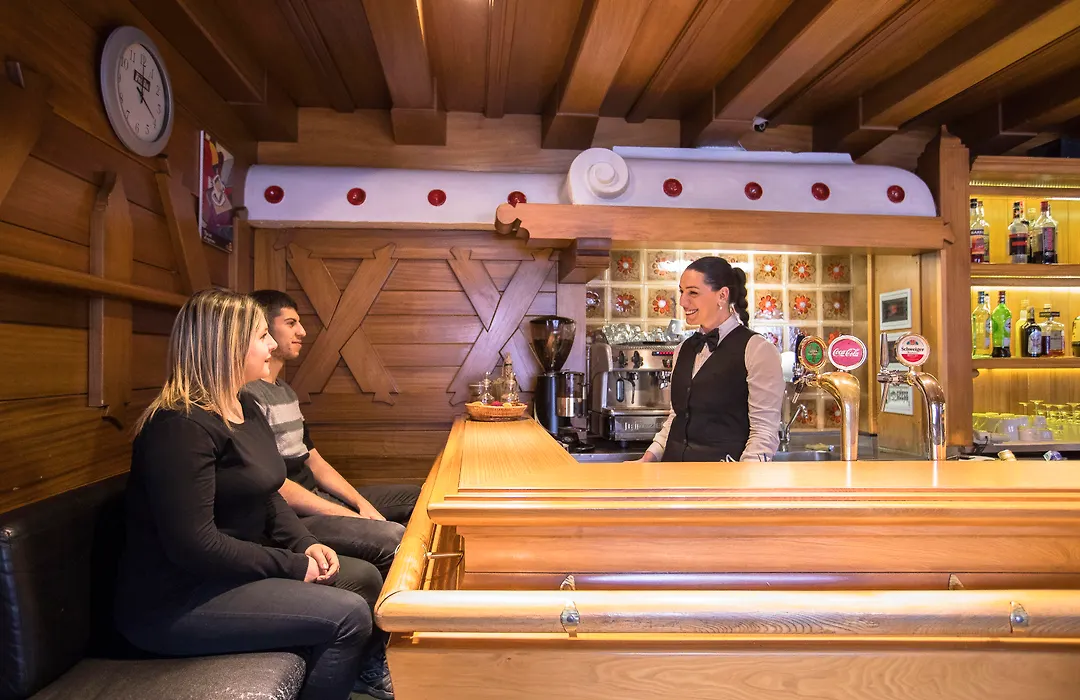 GH Hotel Monzoni-1