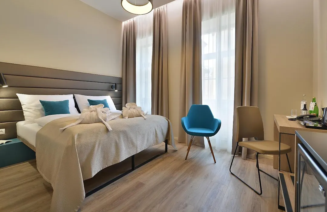 Ea Hotel New Town-1