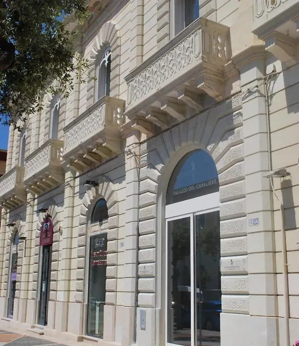 Palazzo Del Cavaliere-1