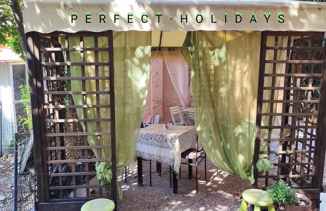 Tucci'S Roma Guest House-1