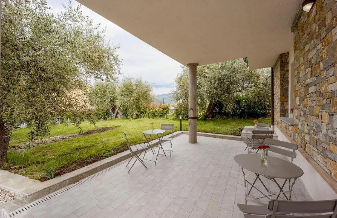 Gli Ulivi Rooms And Breakfast-1