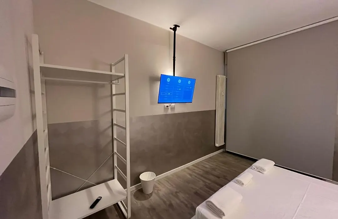 Bergamo Automatic Rooms Self Check-In-1