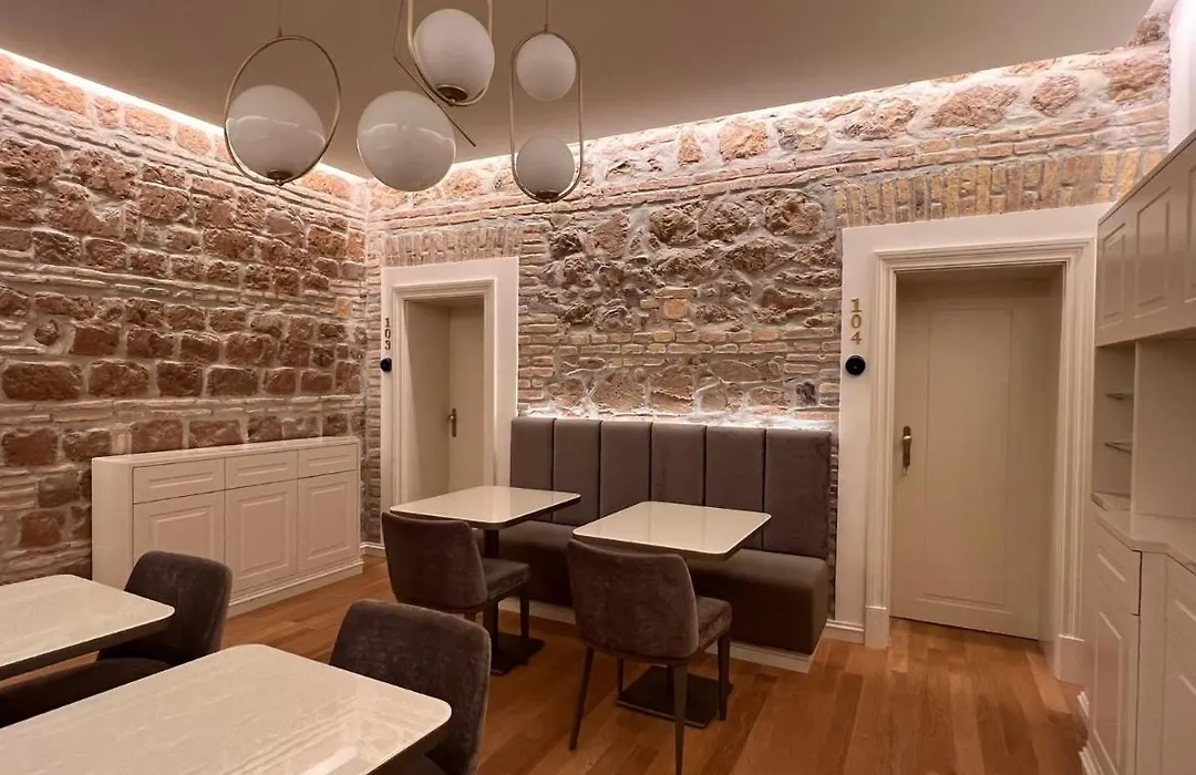 Martina Suites-1