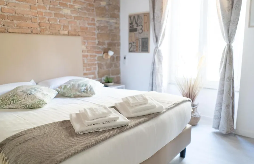 White Ostilia Guesthouse-1