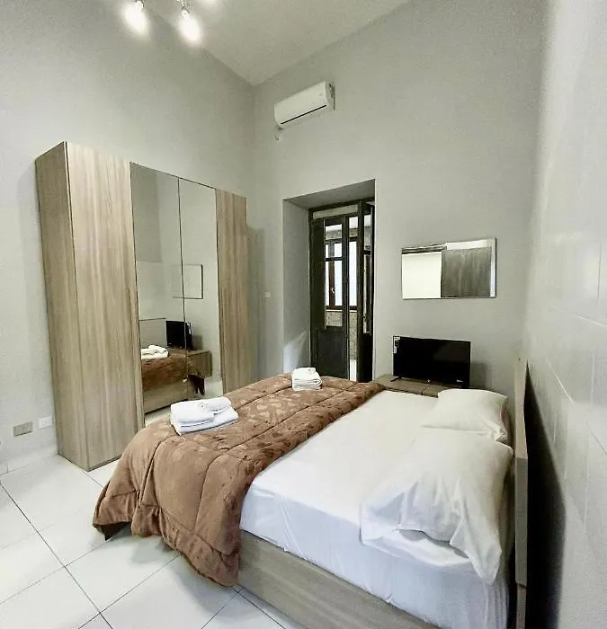 B&B Valentino Napoli-1