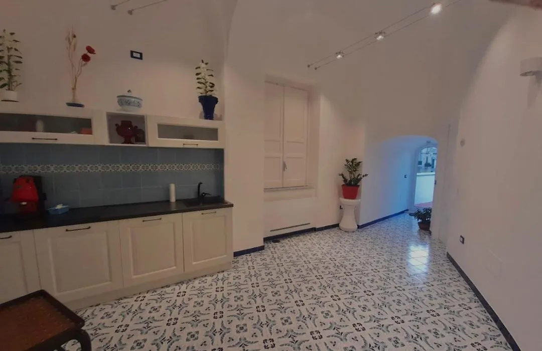 Palazzo Della Guardia-1