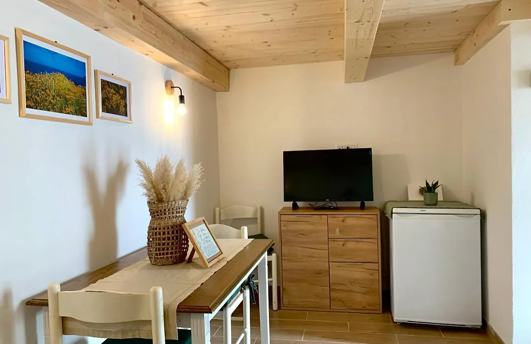 Elicriso Home-1
