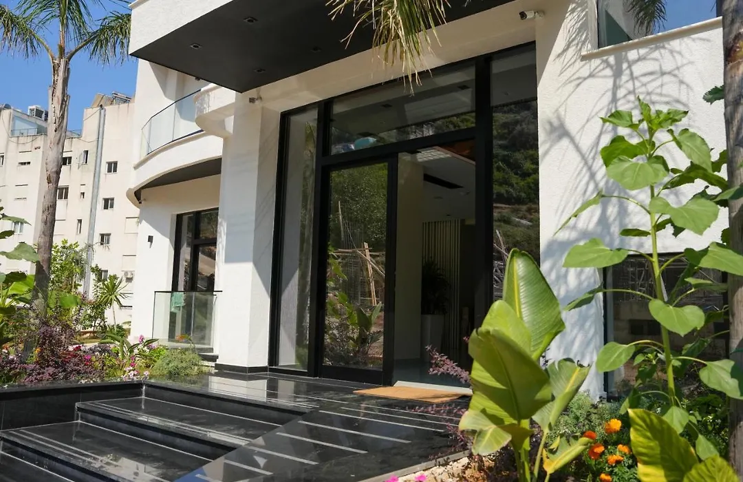 Valza Boutique Hotel-1