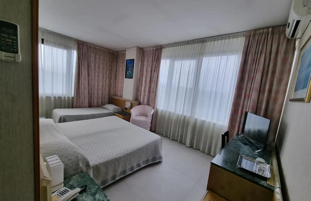 Hotel Thema-1