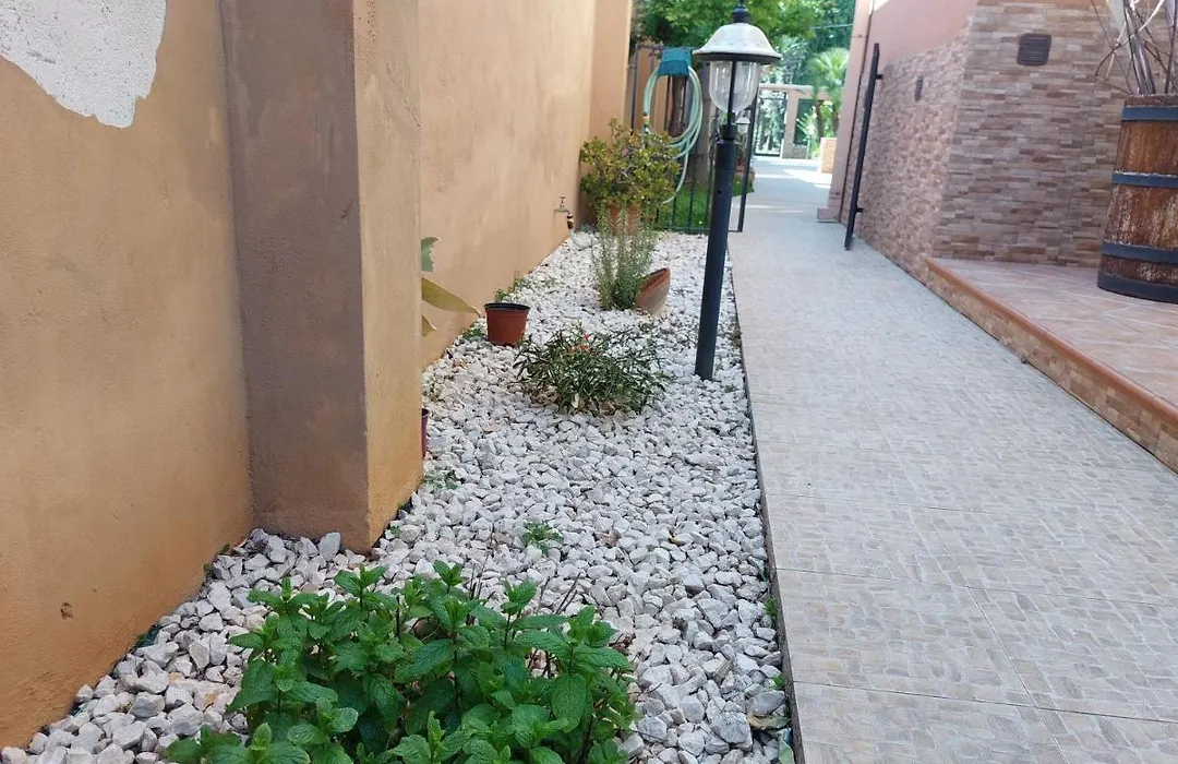 Casa con giardino Giacalone-1