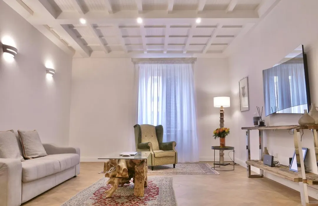 Helmirage Suite Trevi-1