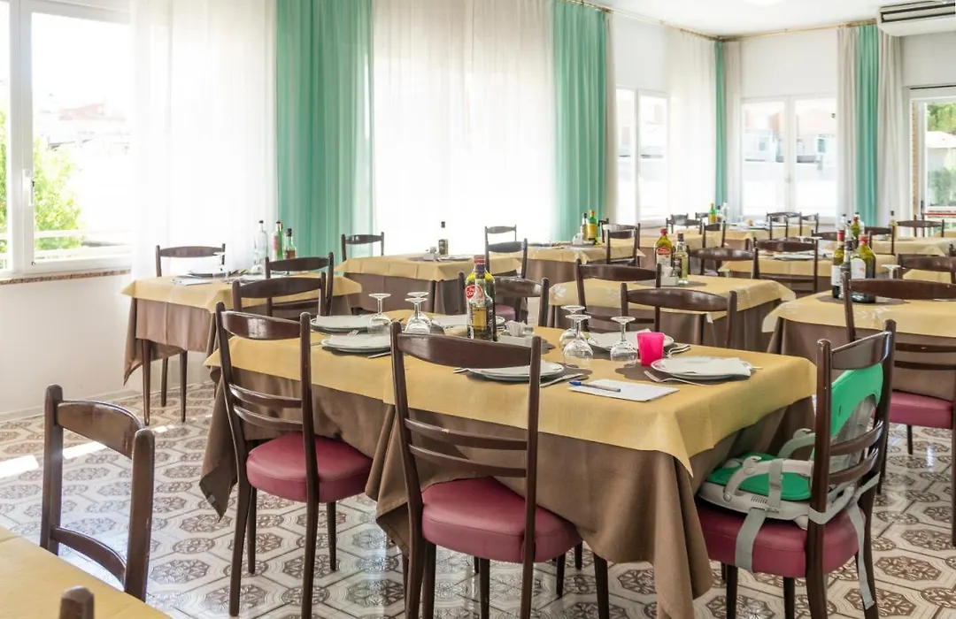 Hotel Martinez-1