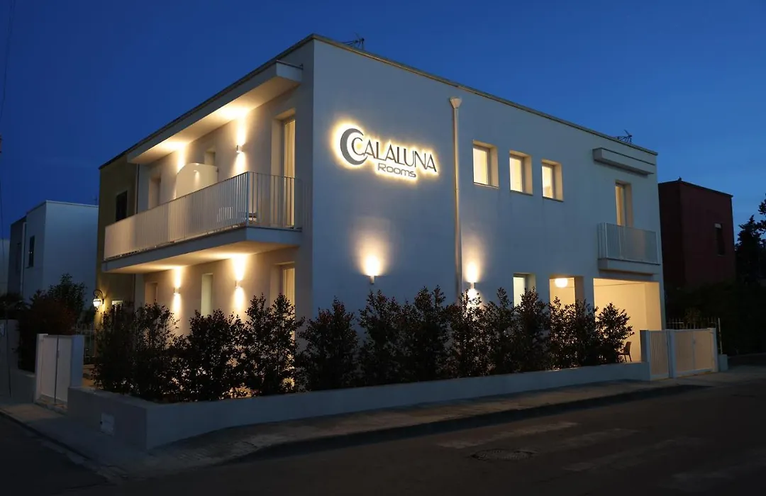 Calaluna Rooms-1