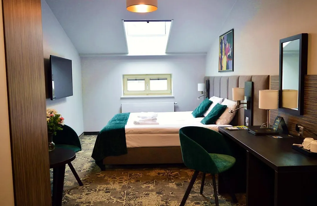 Hotel Estera-1