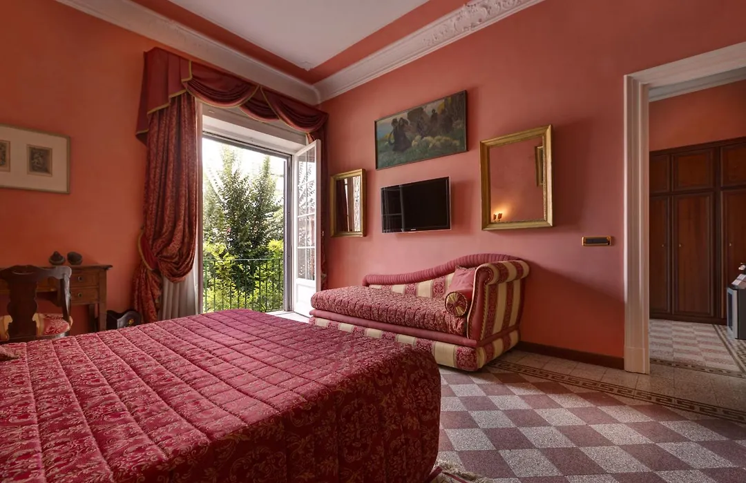 Episcopo Lipinsky Luxury Suites-1