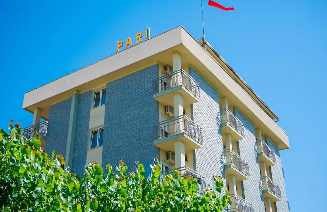 Hotel Pari-1
