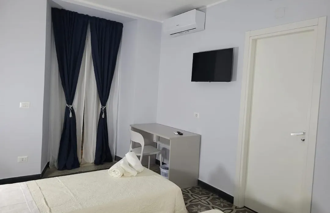 B&B Leon-1