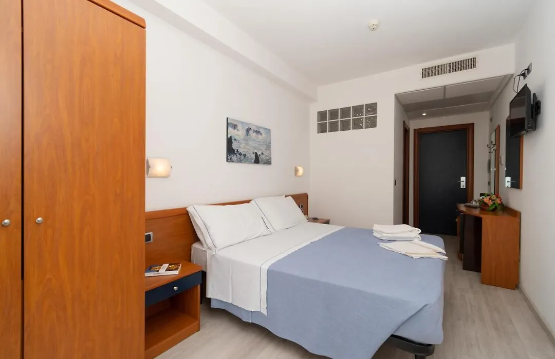 Hotel La Sirenetta-1