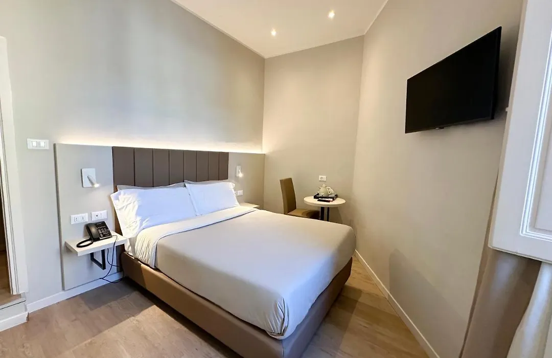 Hotel Giappone-1